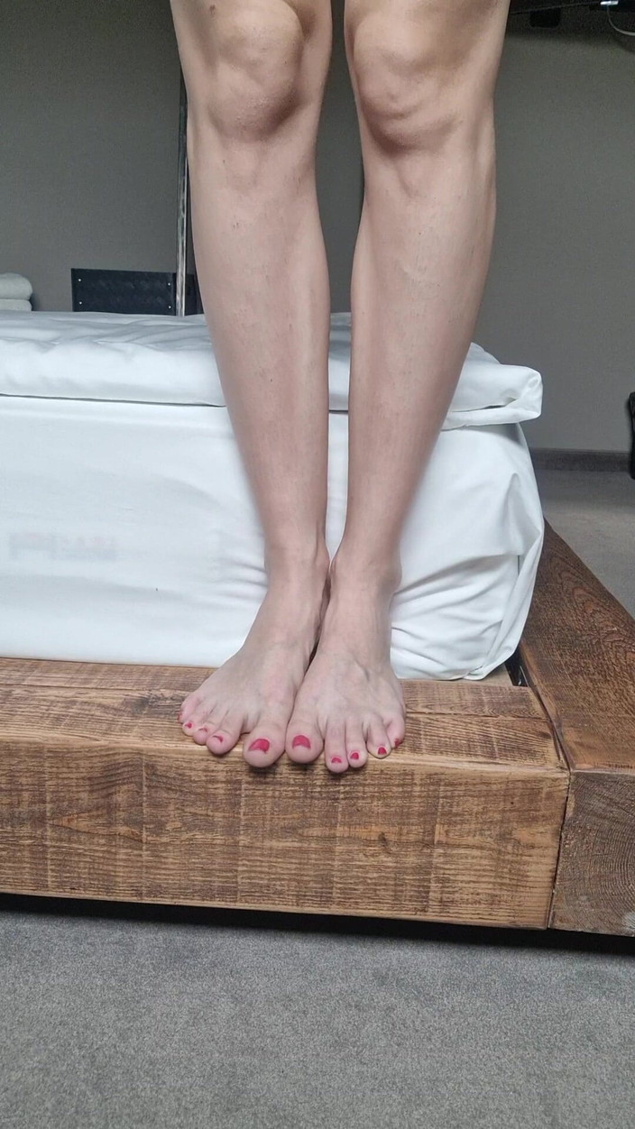 silicone_brunette: Škádlení prsty