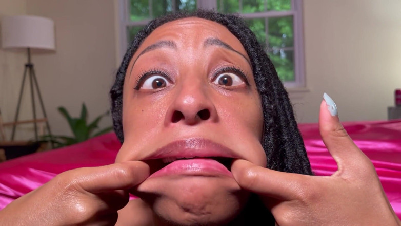 Pink Foxx: Büyük Zenci Için Ahegao