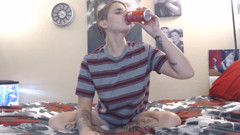 Abby Anna: Red Bull - novos arrotos