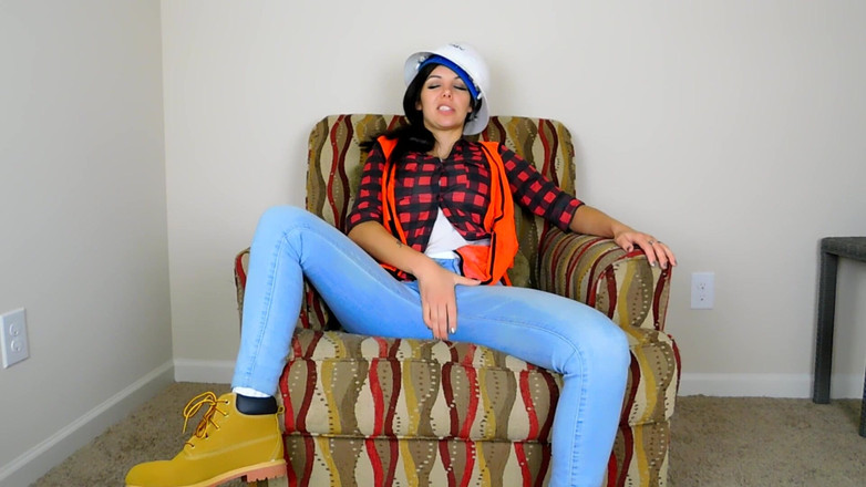 Stella Von Savage: 工地堤坝 - 建筑小妞射精