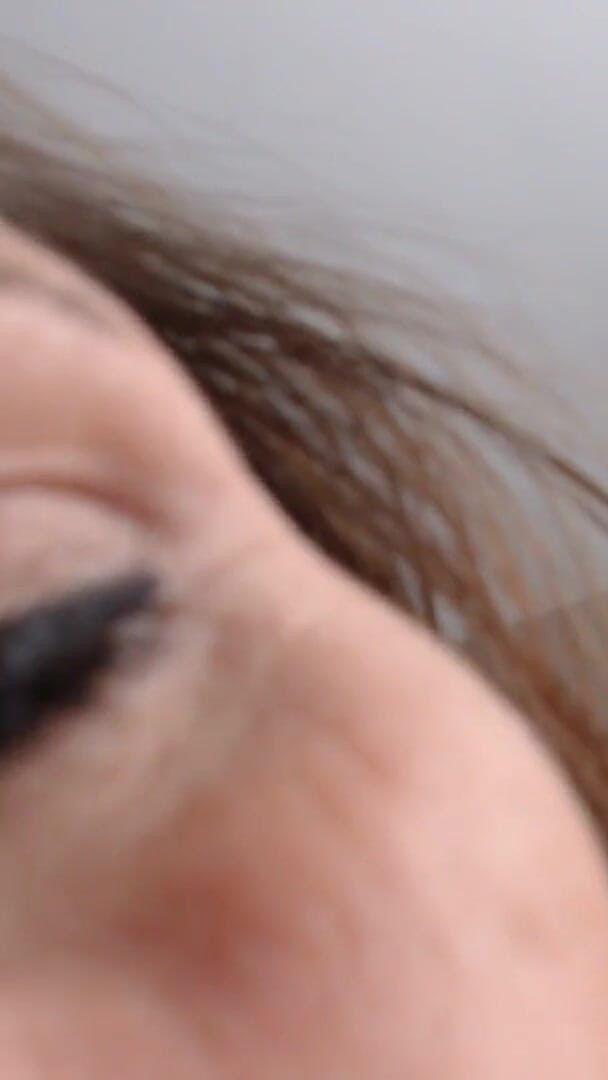 Stepmom in bed (Kimi the MILF stepmom)