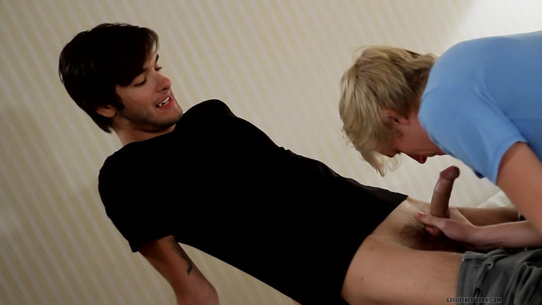 Twinklight: Sexy tanner behauptet evans twink-arsch