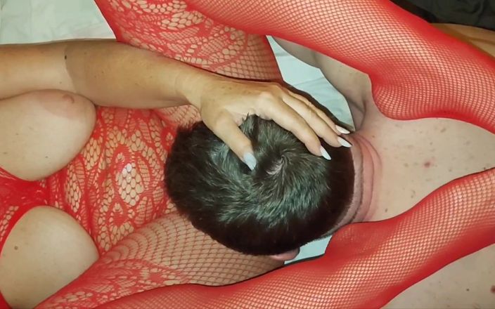 Step Mommy: 我的岳母邀请我去她家喝咖啡