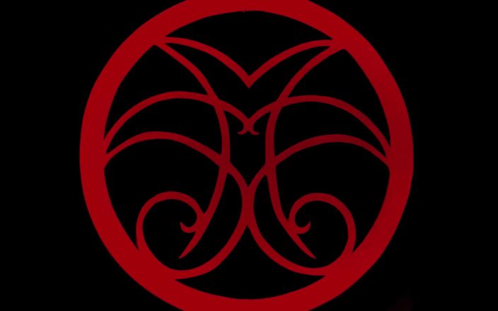 Dolls Cult: Amcığımı gerçekten yakın çekim görmek ister misin??