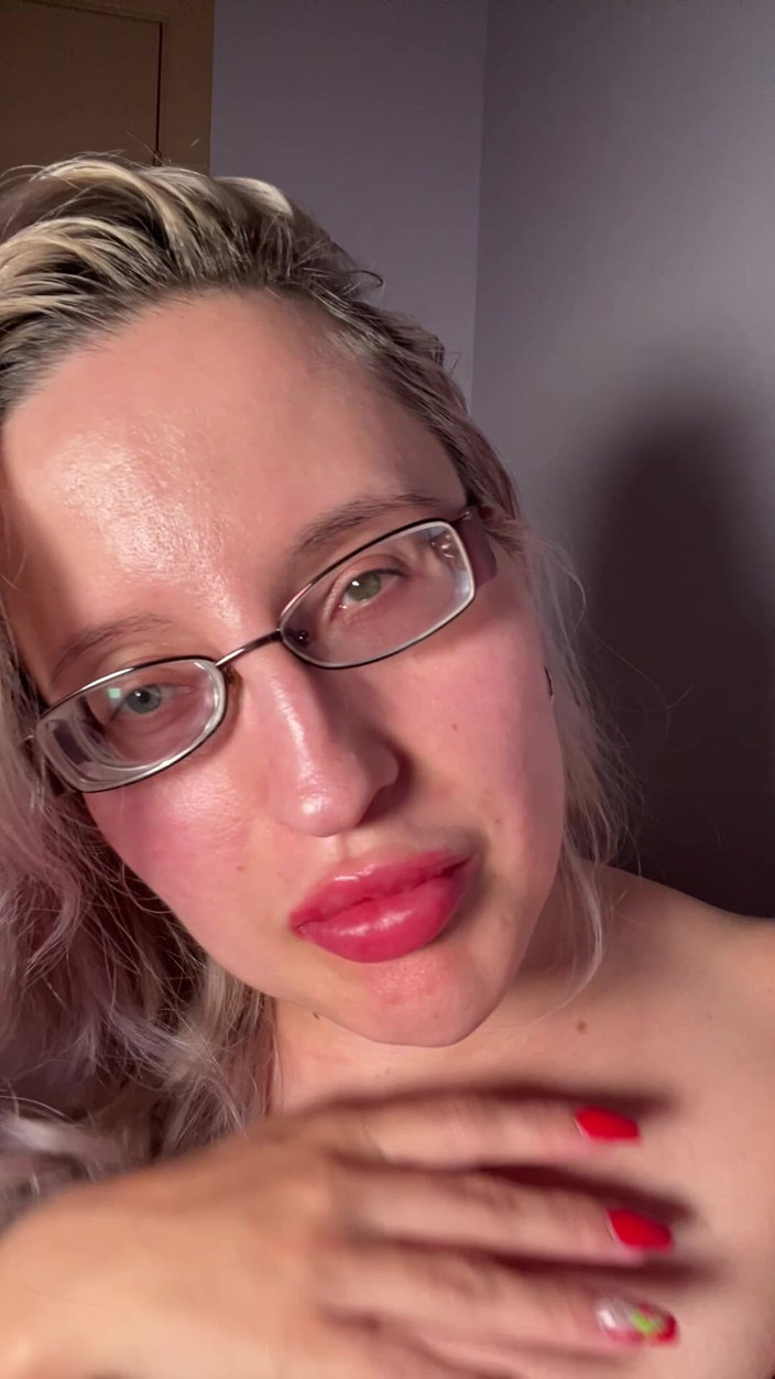 FinDom Goaldigger:  Závislost na rtech - oddejte se své peněžence