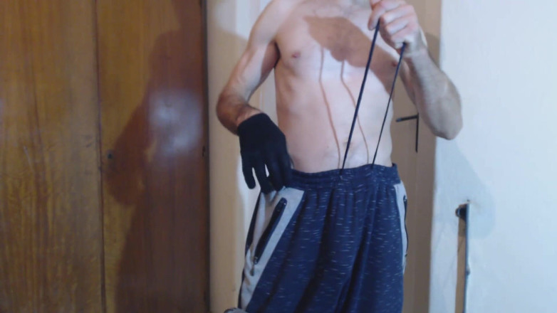 TIVADAR 73: Pipi... Spectacol erotic