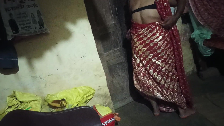 Desi_bhabhi121: 新しい義理の妹と新婚旅行セックスをした