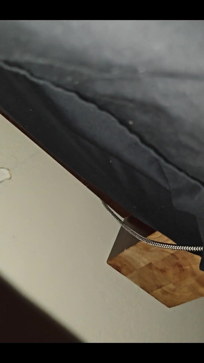 NANDgasm: 정액이 될 때까지 내 침대를 허밍