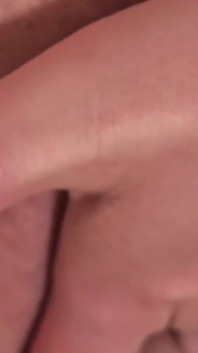 Orgasmo mentre si sditalina e squirta