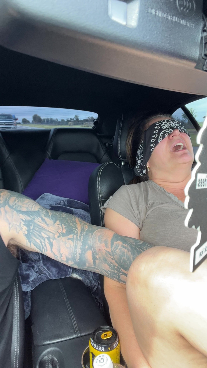KingDom24: Cum puta paseo en coche 2