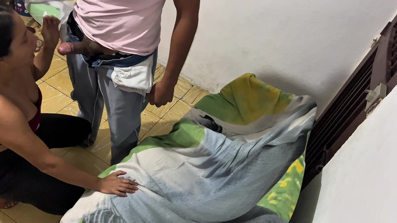 Gilversexy: Mujer De La India Paga El Arriendo Con Las Nalgas...