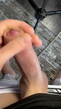 독점 영상: 얼굴에 사정하고 정액을 먹어