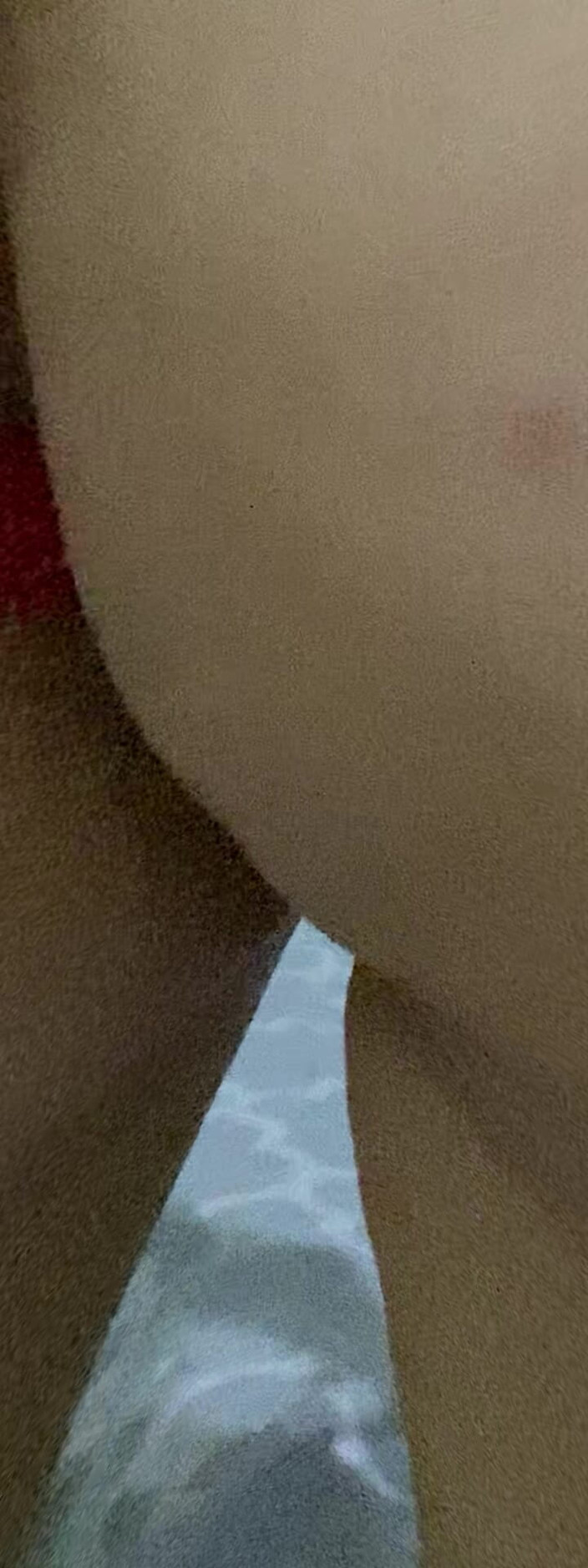 Lara985: Quieres jugar conmigo, estoy aquí para ti