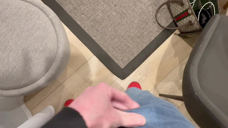 Buggiesmugglr: あの赤いTバックはいつも私を騙してくれる