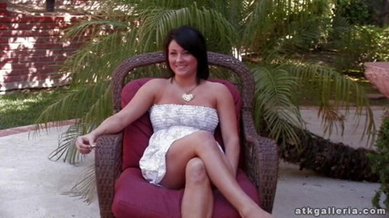 ATKIngdom Fans: Sexy outdoor fingering