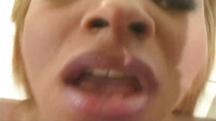 Transcumzcom: Starý muž poprvé šuká nadrženou tgirl