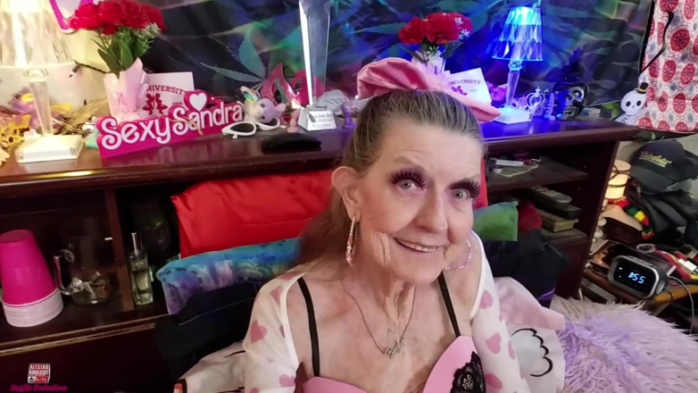 Sexy Sandra N Sir Christopher: Stuff My Taco, Ass-n-obličej úterní zábava