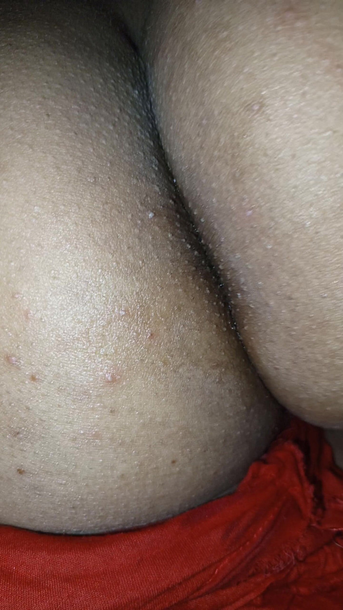 Nadiyabd: Bangla culo grosso scopata con olio nel buco della figa
