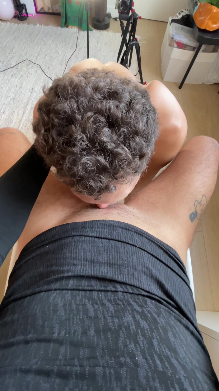 Harry_Jen: Harry_jen homo diep in keel die mijn dikke pik met...