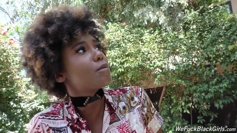 We Fuck Black Girls: 黒檀デイジークーパーfucks巨大なコック