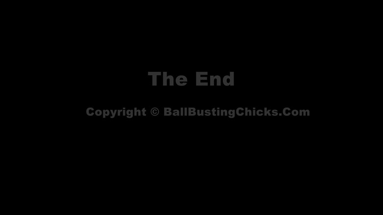 Ballbustingchicks: Piscio sul tuo cazzo e sulle palle! - 4K