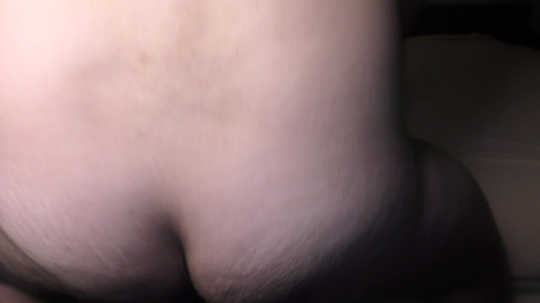 Milky Mari: Une femme salope reçoit un creampie oral après avoir fait...