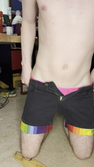 Niko Springs: Výprask mého špatného chlapce kulatý zadek, dokud se zrzavá!