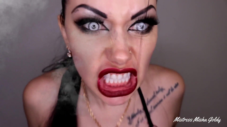 Goddess Misha Goldy: Vnucen sissy b-mail od ďábla