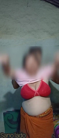 Stiefmutter heiß und sexy möpse spielen nippel