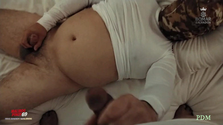 pinoy malibog: Збуджені татові друзі замкнені разом