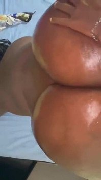 흑인 대물 자지에게 따먹히는 거유