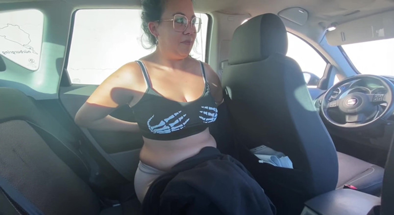 Mayay Thor X: Maya Gets Into a Stranger's Car and They Fuck in...