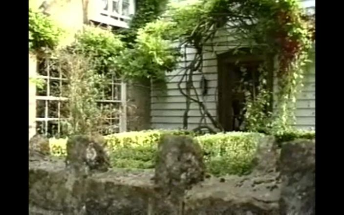 Bisco Birchwood Productions: BBC Butler har sin väg med vita slampor!