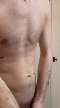 Harry_jen |男同男人jen给他的鸡巴撸管并高潮