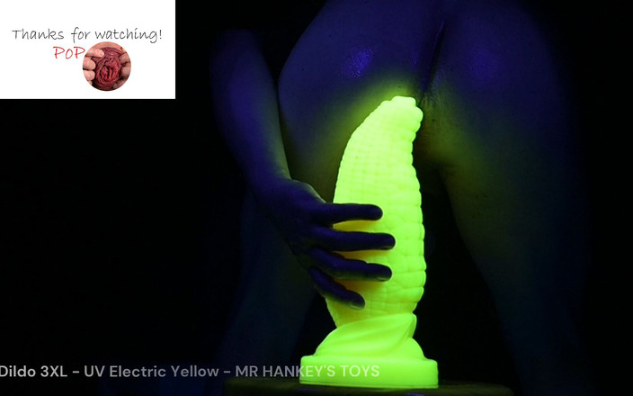 Popoopoop: Popoopoop - 옥수수 딜도 3xl - Mr Hankey의 장난감 - Uv 전기 노란색 - 직경 11.2cm - 40% 소프트 - Hankeys - 프롤랩스 및 로즈버드