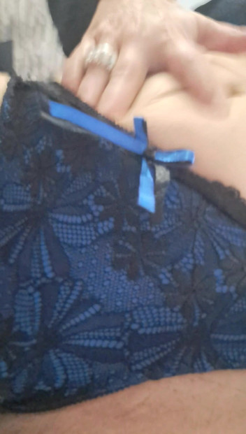 Sofy13: MILF nakal yang baik