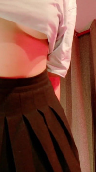 My Cute Girlfriend Sends Me a POV of Her Nice Natural Breasts and Big Thighs