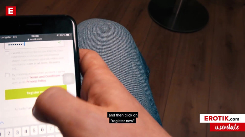 Erotik Com Userdate International: Cadou pentru un utilizator naiv! Experimentata Lola Shine se fute...