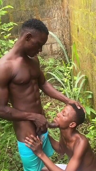 Took Me to an Outdoor Bush for a Nice Fuck