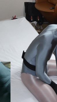 Elena Clark Batgirl folla en Zentai y medias gris blancas