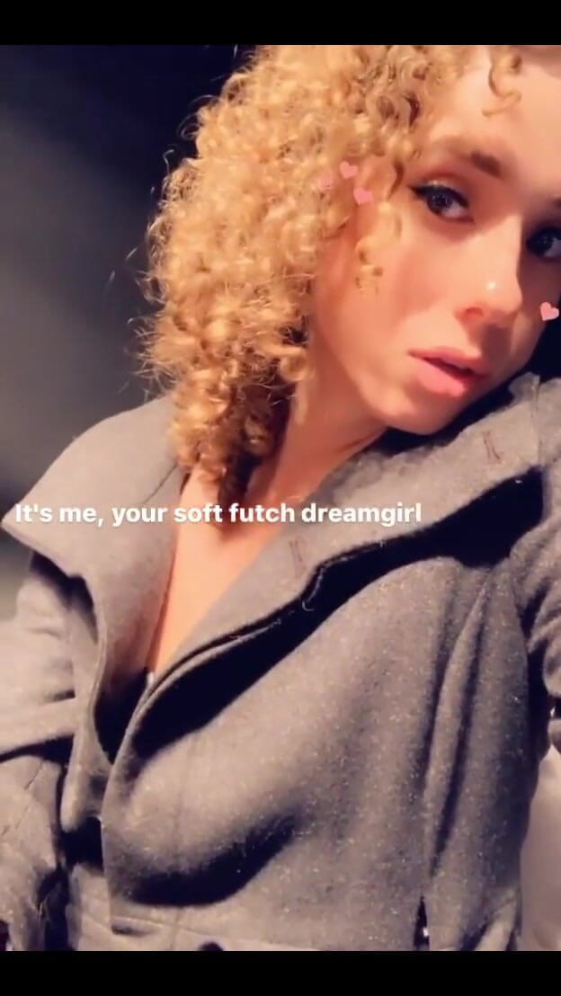 Tia Tizzianni Productions: 3038169