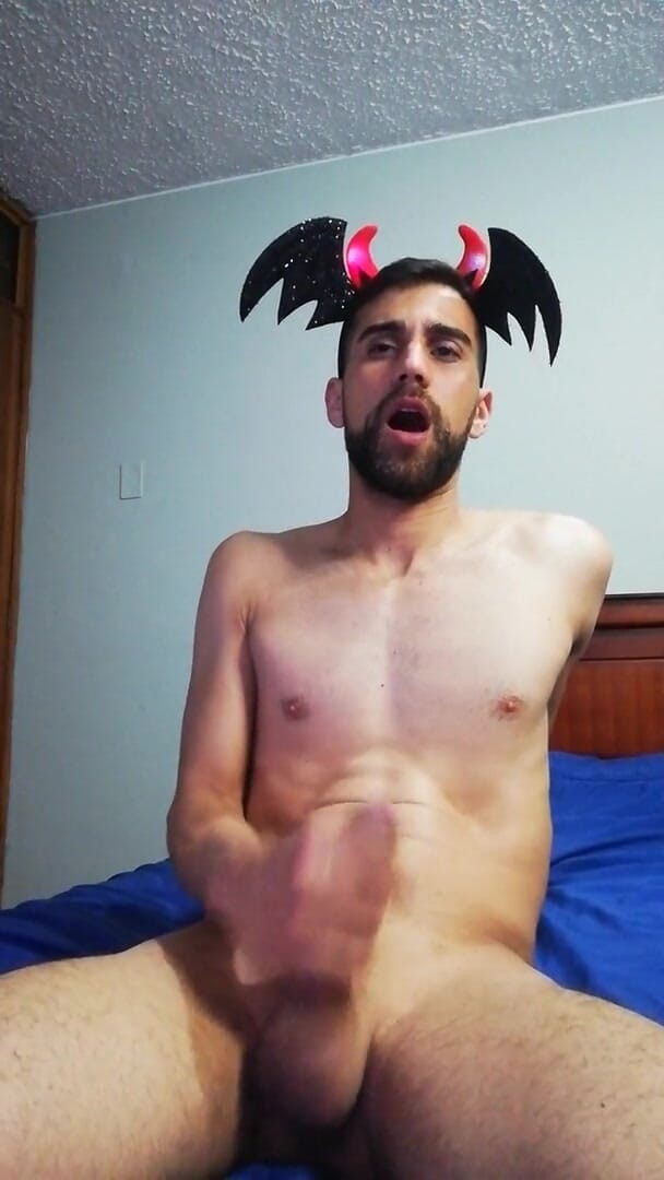 LuckyGuyLover: Show devil cum