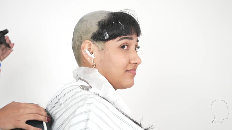 Euro Bald: Hindi
