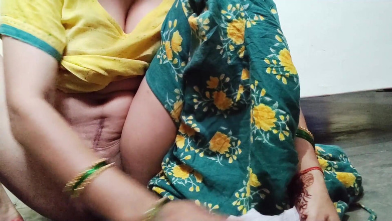 Your Puspa: Pepek awek desi India yang bercukur bersih