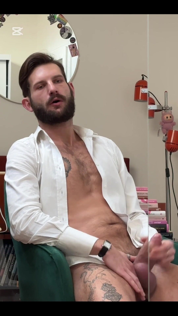 BohemianBoy: Stiefpapi kommt nach einer langen wohnung nach hause