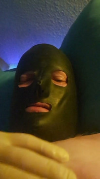 Latex Sissy S-a Întors
