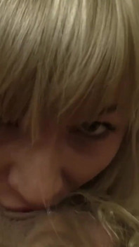 Enthusiastic teen shows her skills in sex