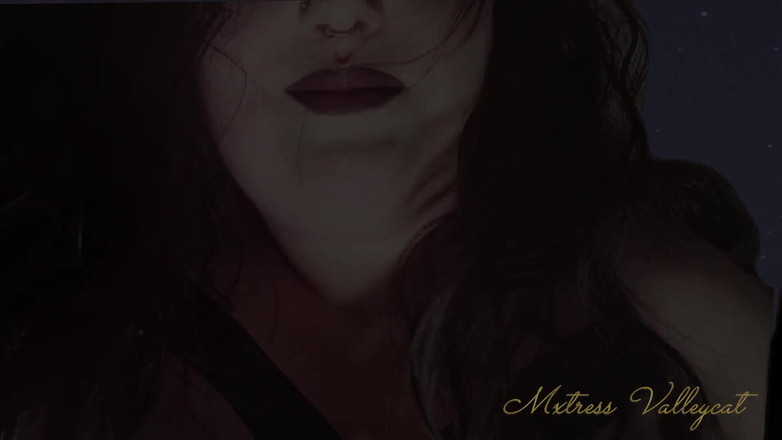 Mxtress Valleycat: Succubus ocenia swojego małego kutasa