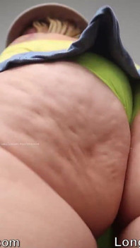 Buxom Sunshine