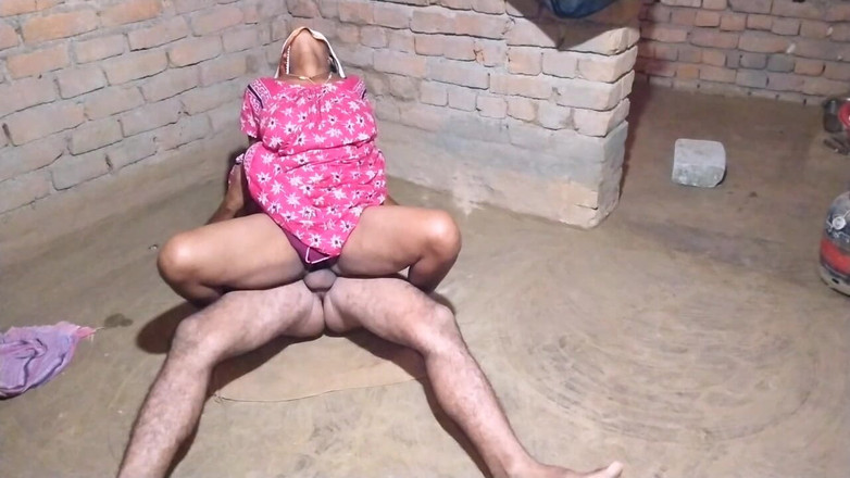 Pumi: Kamwali Ke Sath Hard Chuday Rat Me